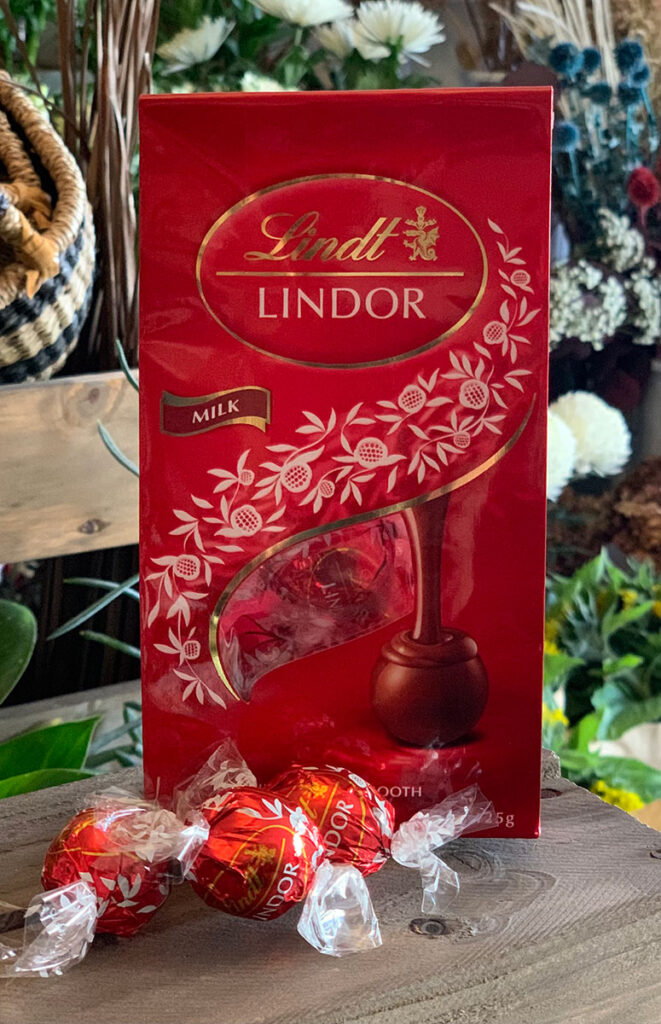 Lindt Lindor Chocolate The Blu Tulip » The Blu Tulip